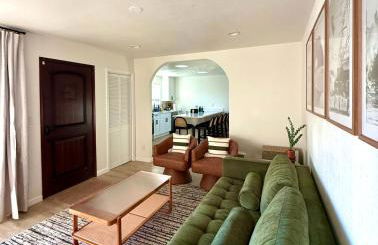 Beach Paradise- 4 min walk from beach - Foto 33