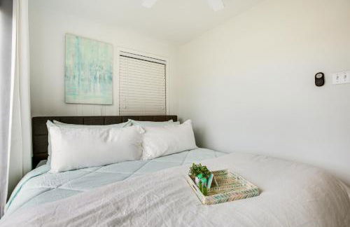 Walk to Terramar Beach! Home with Pool and Dock Access - Photo 10