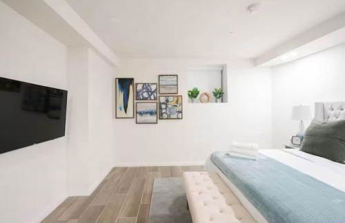 Luxury 2BR Duplex 5min to Central Park - Photo 8