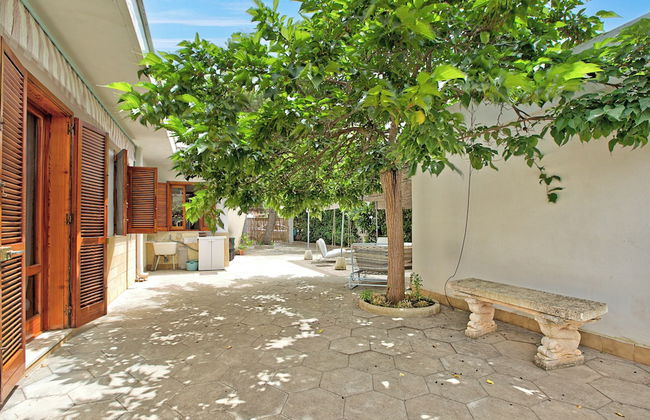 Villa Carolina spacious with garden - Foto 27