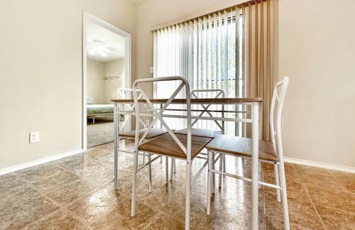 3BR Home in Home - Near Bush Airport & Houston - Foto 16