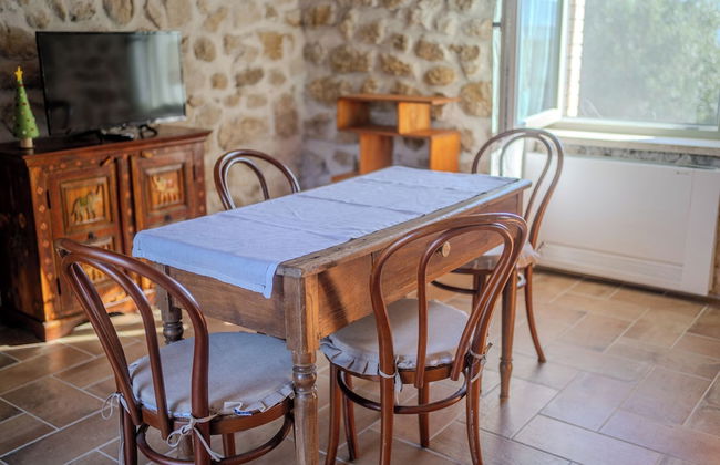 Casale nel Verde con Piscina e Vista - Foto 10