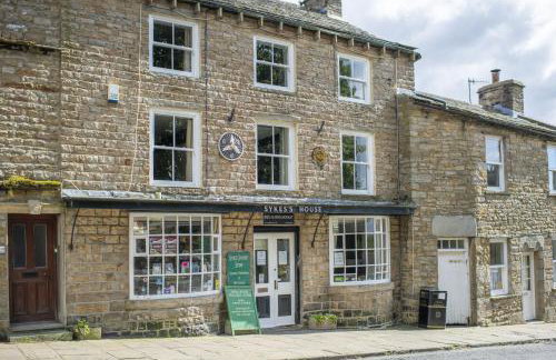 Askrigg Chapel - Photo 61