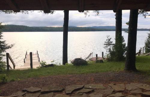 Well-appointed Adirondack cabin directly on 9-mile lake - Foto 12