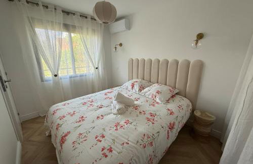 Le Balcon petit extérieur Idéal familles & couples à 10 min Disneyland Paris avec lit Queen size & parking privé - Foto 28