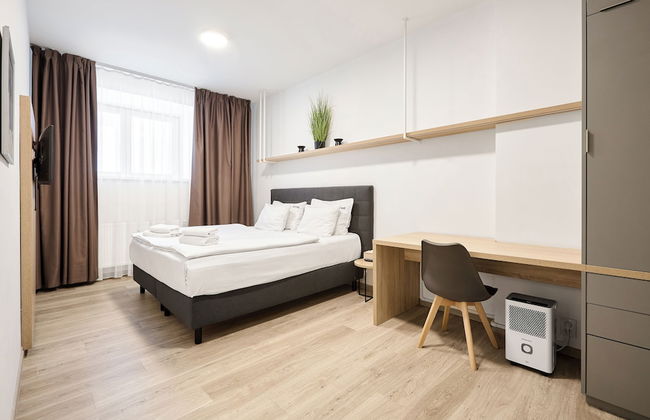 Honest SMICHOV - Foto 21