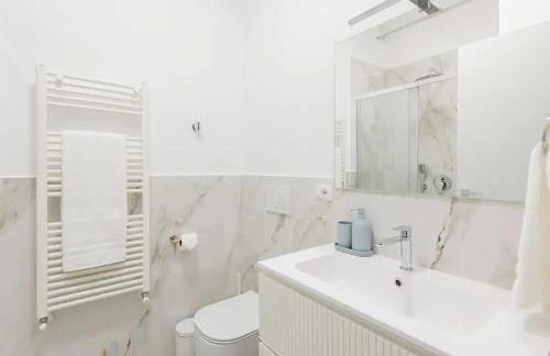 Luxury 2 bedroom Apartament, close to San Siro, Fiera and 10 min metro to Duomo - Foto 22