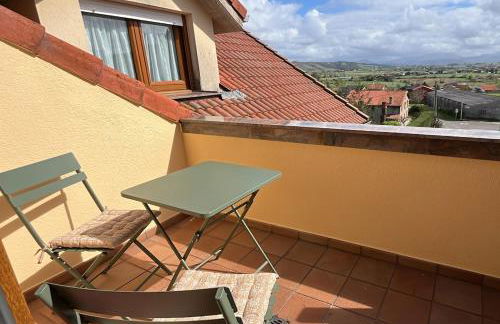 Ático con terraza en Loredo - Foto 11