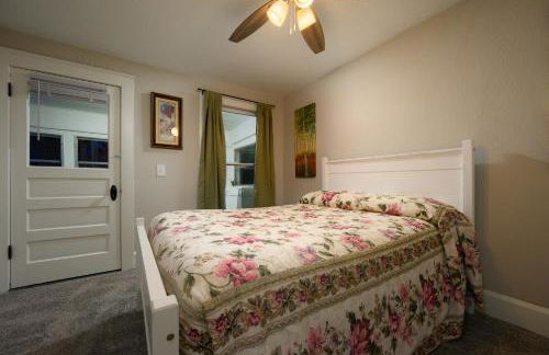 Promise Land Manor Historic home lake access, near parks and venues - Foto 44