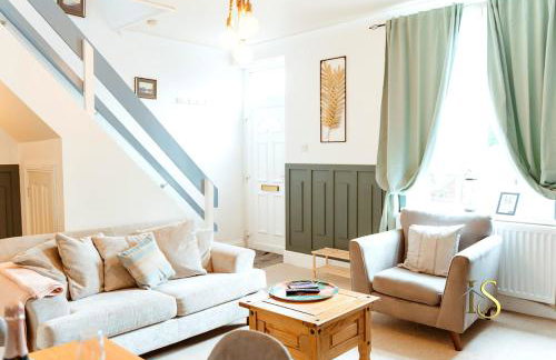 *Luke Stays Oswald Terrace* - Foto 40