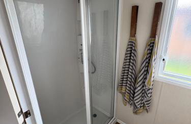 Lush Lake View - Photo 17