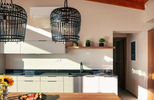 Villa Balance, Unwind with Panoramic Sea Views, by etouri - Foto 19