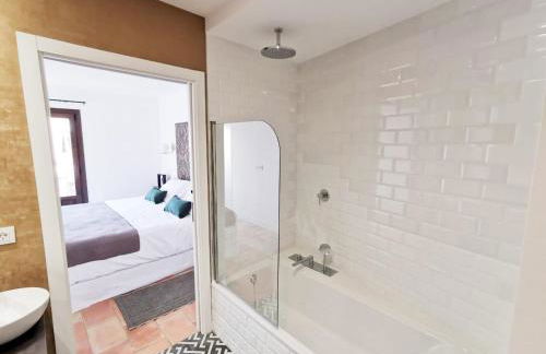 Apartamentos Tres Llaves Palacio de Vela de los Cobos - Foto 45