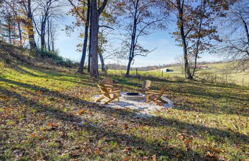 Serene Logan Retreat with Hot Tub and Stargazing Dome - Foto 22