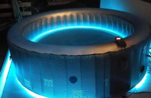 Plesivica Hillside Holiday Home with Hot -Tub - Foto 17