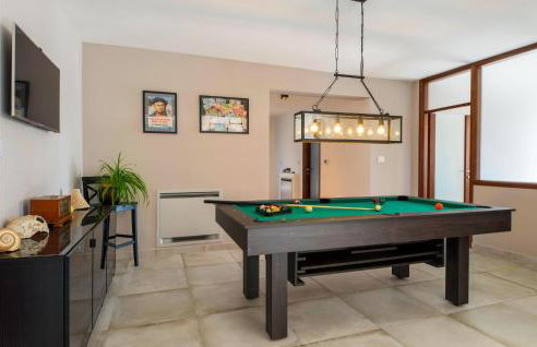 Villa with Swimming Pool, Outdoor Kitchen, Sauna, Hot Tub, Play Area, Sea View - Foto 85