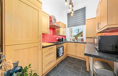 Perfect location for beach and golfing - Photo 2