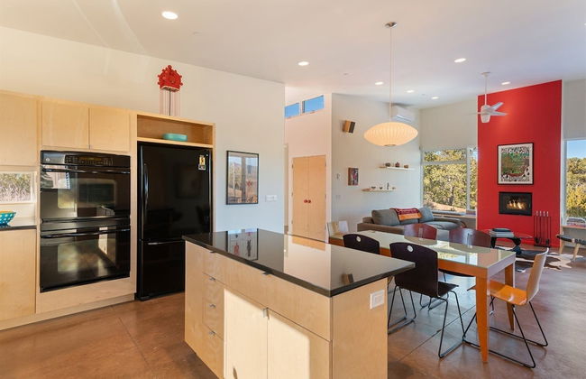 Butterfly House - Spectacular Modern Design and Mountain Views - Foto 17