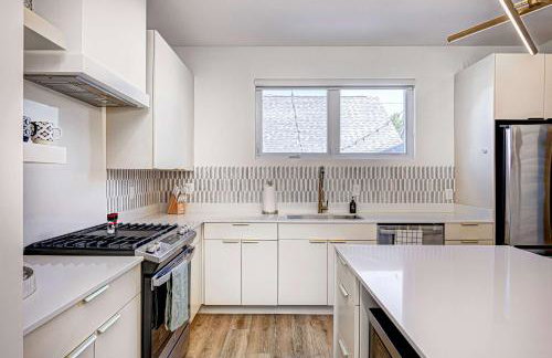 Stylish Getaway with Hot Tub-Near Downtown Indy-Family Friendly - Foto 16