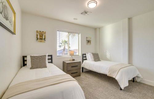 Spacious San Tan Valley with Private Outdoor Oasis - Foto 25