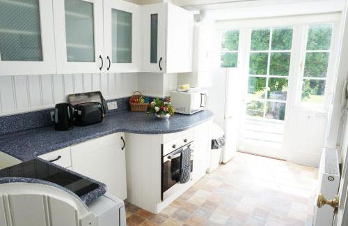 Broadstairs Beach Holiday Apartments, seafront stays opposite Kingsgate Bay with a parking space - Foto 16