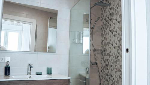 Apartamentos La Moneda - Foto 5, Shower