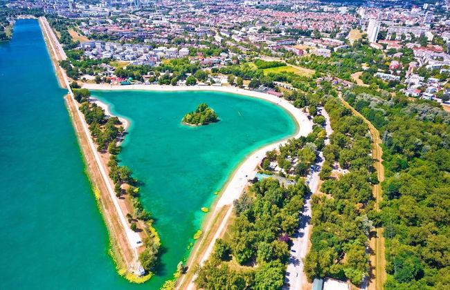 Modern Oasis With Terrace - Photo 22