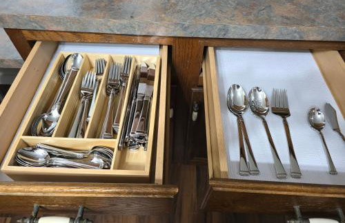 Newly Renovated Historic 6-Bedroom Manor, Where Timeless Elegance Meets Modern Luxury - Foto 67