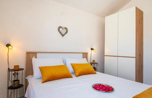 2 Bedroom Nice Home In Molat - Photo 26