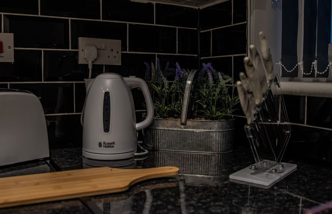 BV Comfy Spacious 3 Bedroom House At Tatton Street Manchester - Foto 28