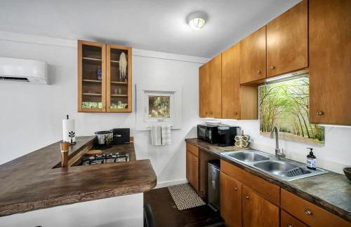 Upcycled Shipping Containers Transformed into a Glamping Home for a Unique Florida Vacation - Foto 29