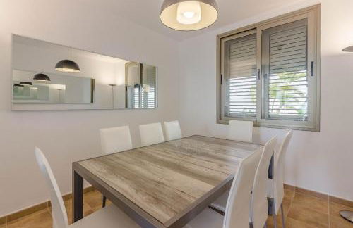 Villa Isabella, Luxury Villa with Heated Pool Ocean View in Adeje, Tenerife - Foto 50