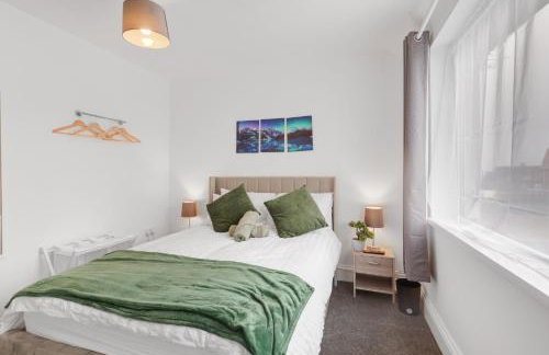 3 Bedroom House with Free Parking - Foto 5