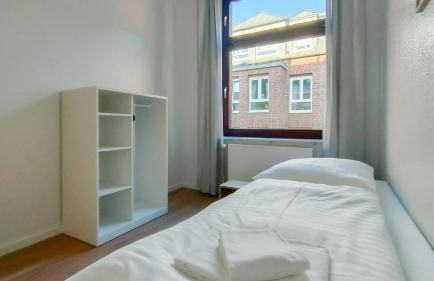 Tolstov Apartments - City Apartments with 2 , 3 and 6 Rooms - 15 Min to Messe DUS and Old Town DUS - Foto 14