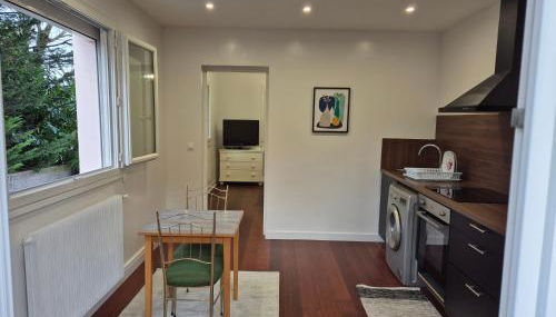 Superbe F2 rénové Terrasse fleurie - Foto 3