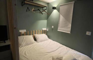 Le Studio Terrasse - Le calme en plein cœur du centre-ville - Photo 9