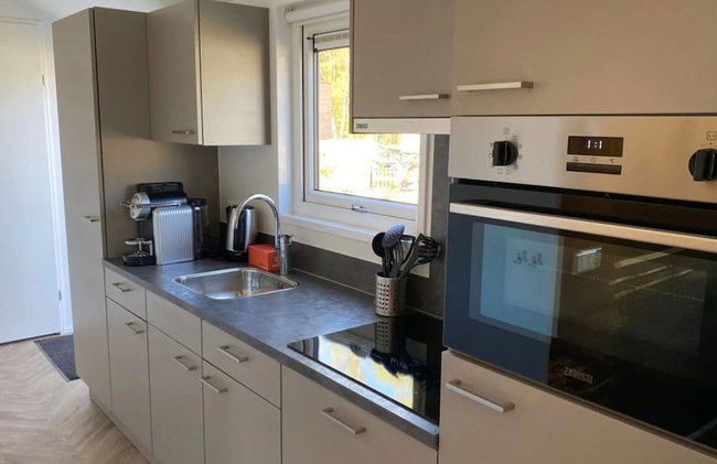 Nice Chalet in a Holiday Park, Adjacent to the Hoge Veluwe National Park - Foto 9