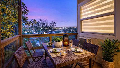 CasaViva Pacifica - 2BR Sleeps 10 with Firepit, BBQ & Shared Yard - Walk to Hillcrest Fun, Near Zoo, Balboa Park & Beaches - Foto 3