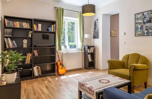 Apartment 7 - Photo 12