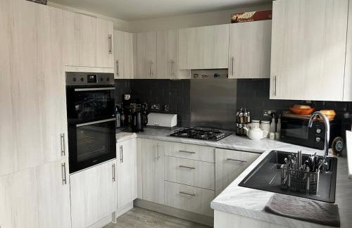 Waverley 3-Bed Springfields House - Foto 5