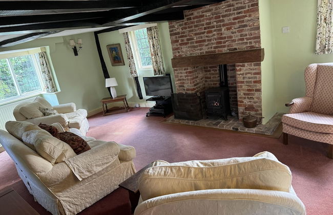 Cottage-fireplace-garden-petsok-3br-parking - Foto 10