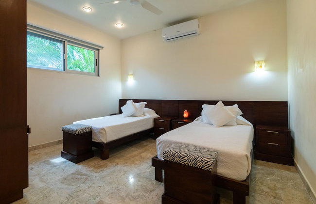 Beachfront Homes by Playa Paradise - Photo 40