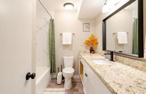 Mins to ATX most iconic eateries, bar and places - Foto 27