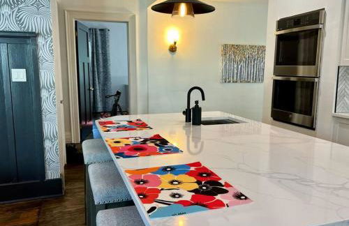 Historic Bulldog Bungalow - Foto 77