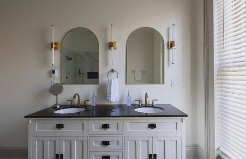 Blushing Pink Manor! Off Frankfort Ave! 8 BR! - Foto 28