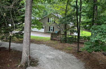 Modern Basement Retreat 2BR King suite - Foto 3
