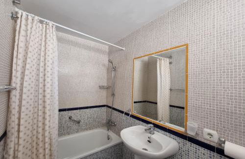 2 bedroomed, penthouse Apartment with sea and mountain views - Foto 9