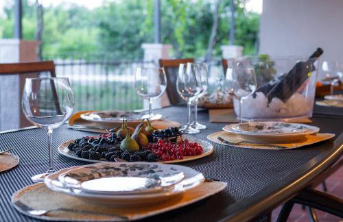 Villa Eleona with private pool and garden - Photo 41