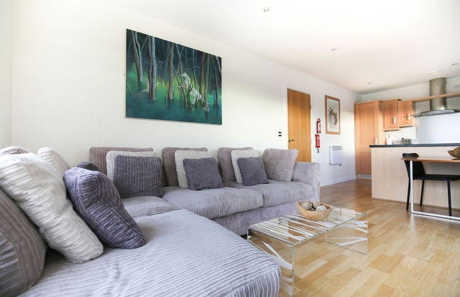 Fenwick Chambers - By Week2Week - Photo 1