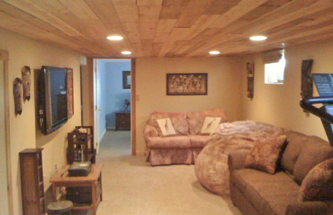 Downtown House with a Big Back Yard - Photo 6